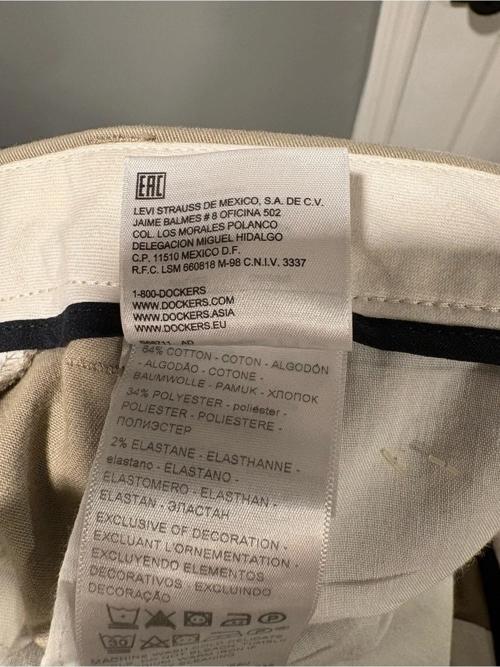 Dockers Men's Khaki Chino Pants soft cotton 38x32 - Light Tan